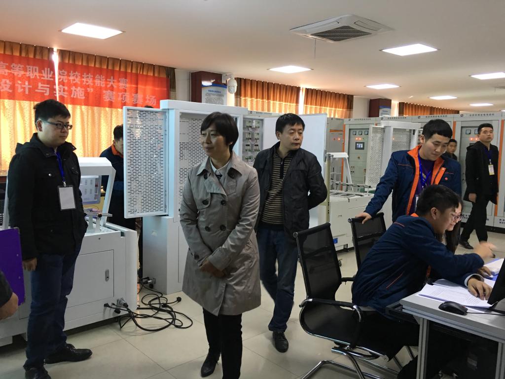 院长张晓云亲临比赛现场